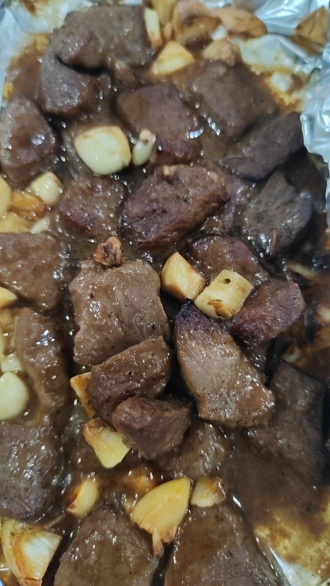 黑椒蒜仔牛排粒—空气炸锅