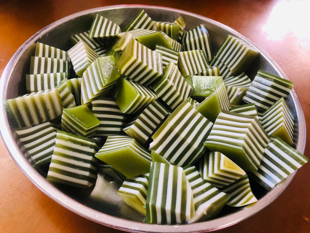 Q弹椰汁千层糕（马蹄糕）