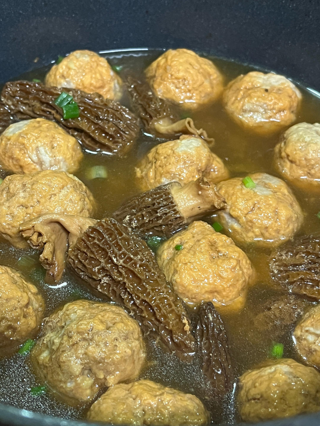 羊肚菌肉丸汤
