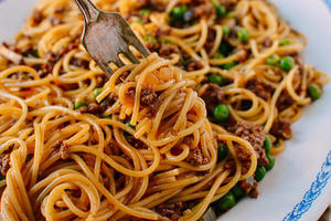 中式波伦亚肉汁意面 Chinese Spaghetti Bolognese的做法 步骤7