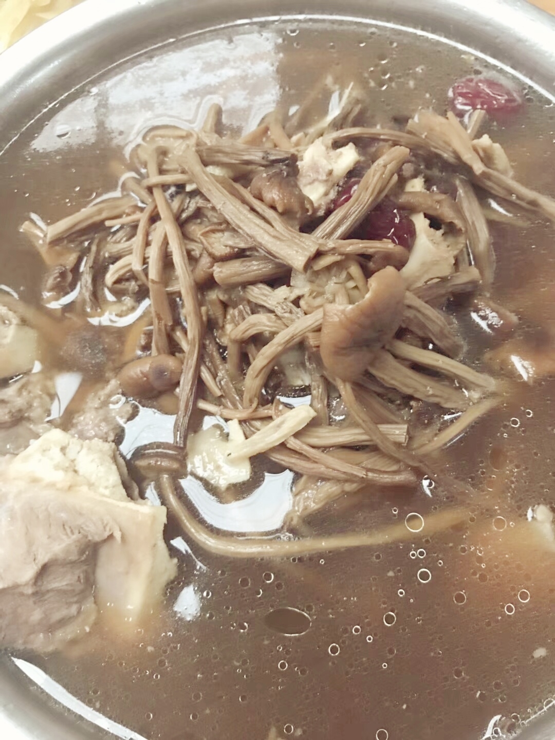 茶树菇汤的做法