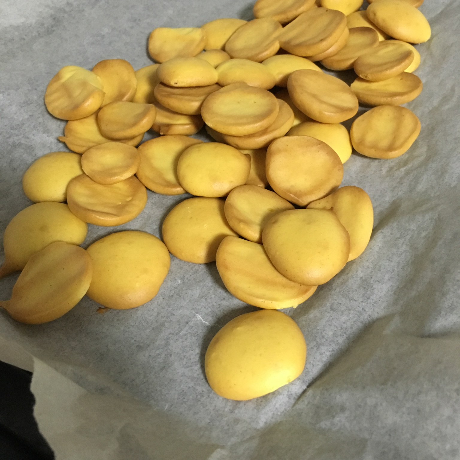 儿时的回忆---蛋黄元