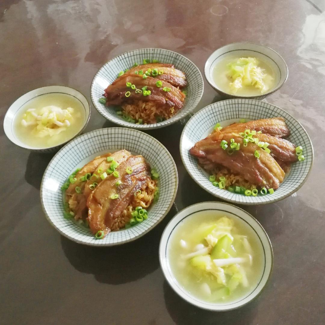 电饭煲烧肉饭