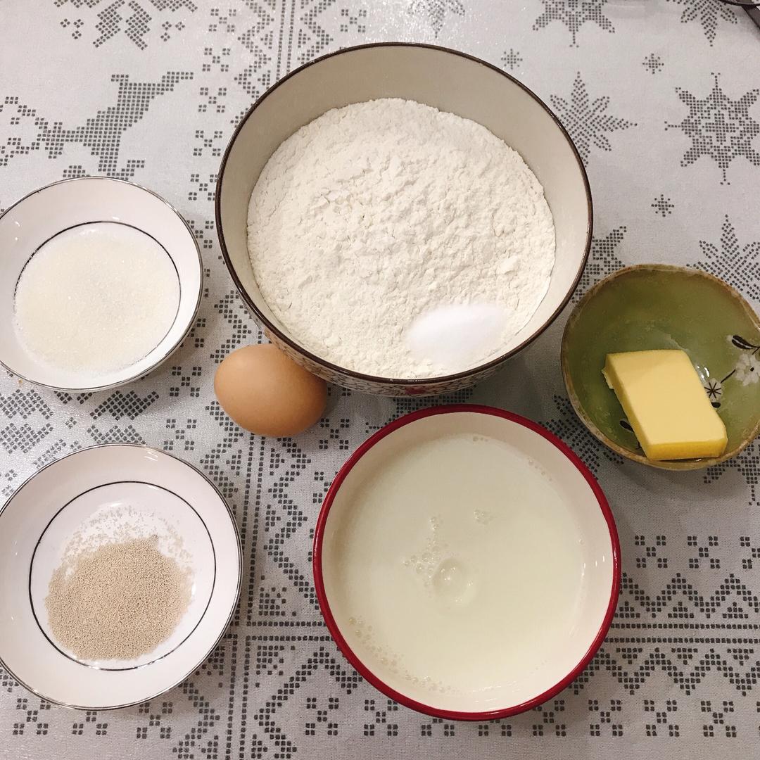 纯奶手撕吐司的做法 步骤1