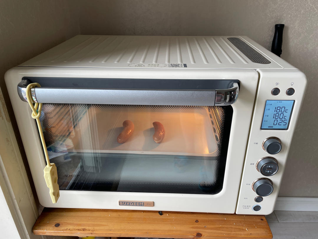 香烤脆皮肠【4月北鼎烤箱食谱】