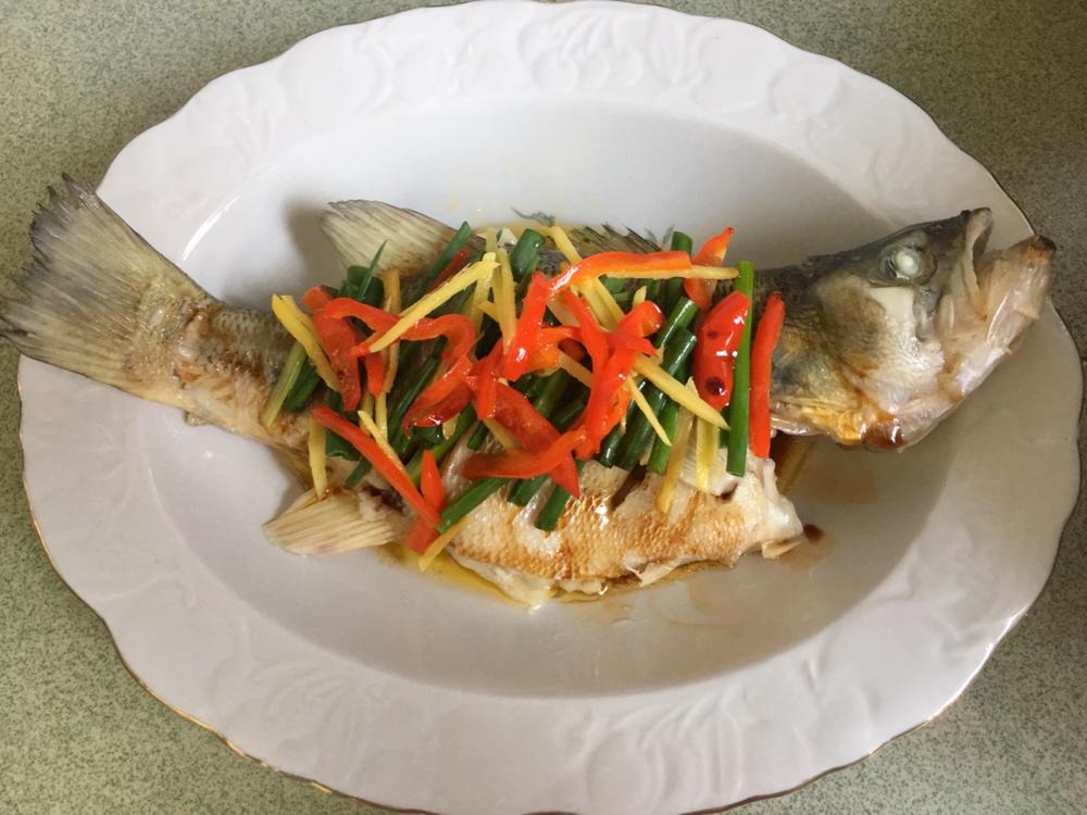 清蒸鲈鱼