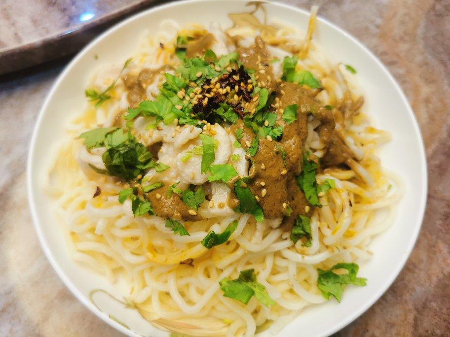麻酱鸡丝凉面
