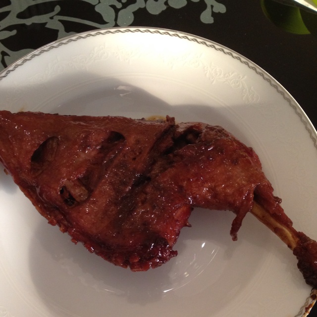 酱烧鸭腿
