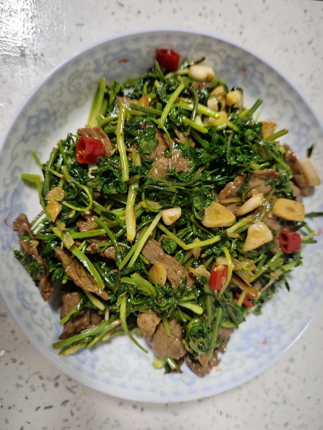 香菜牛肉