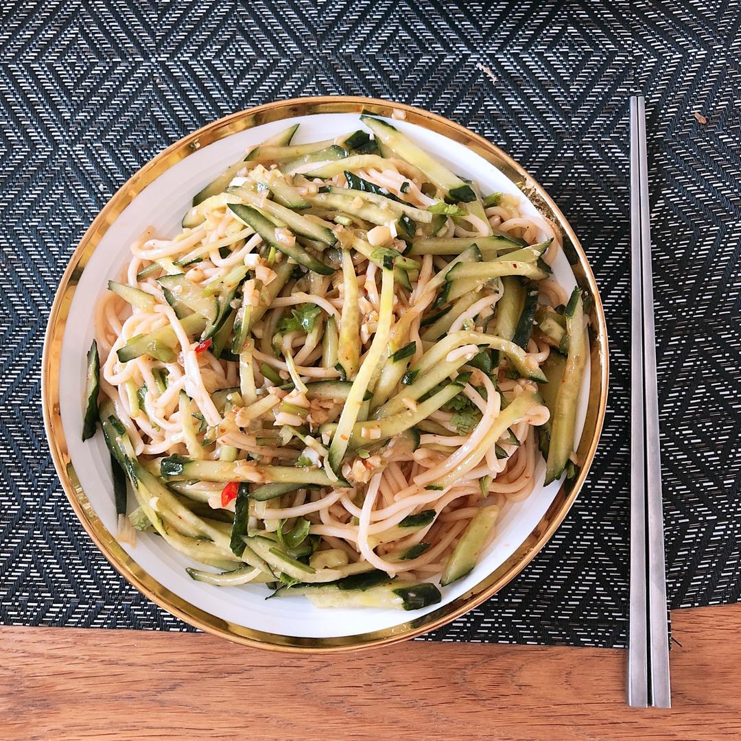 姥姥的爽口凉面！（干拌挂面）