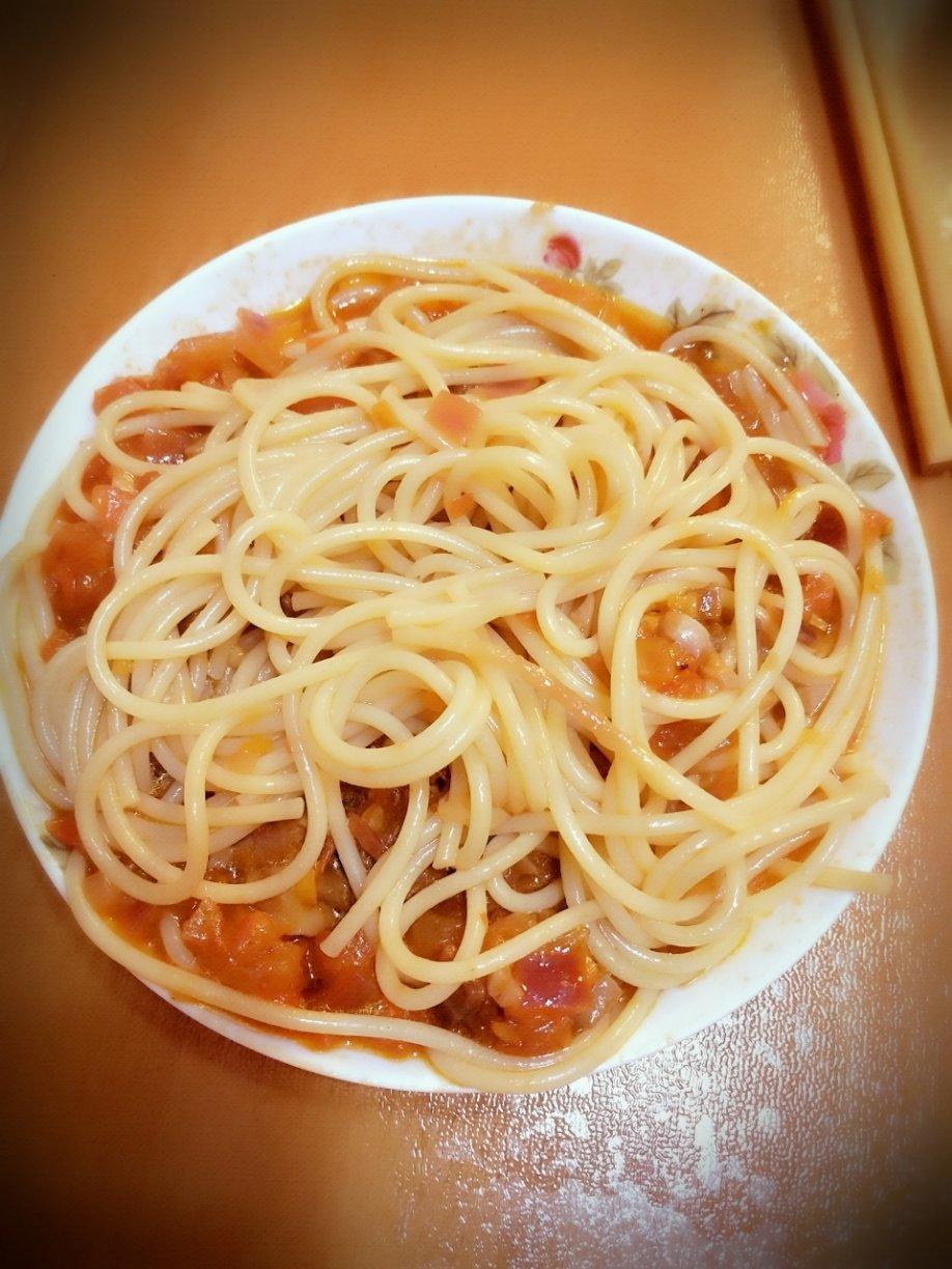 番茄意大利面