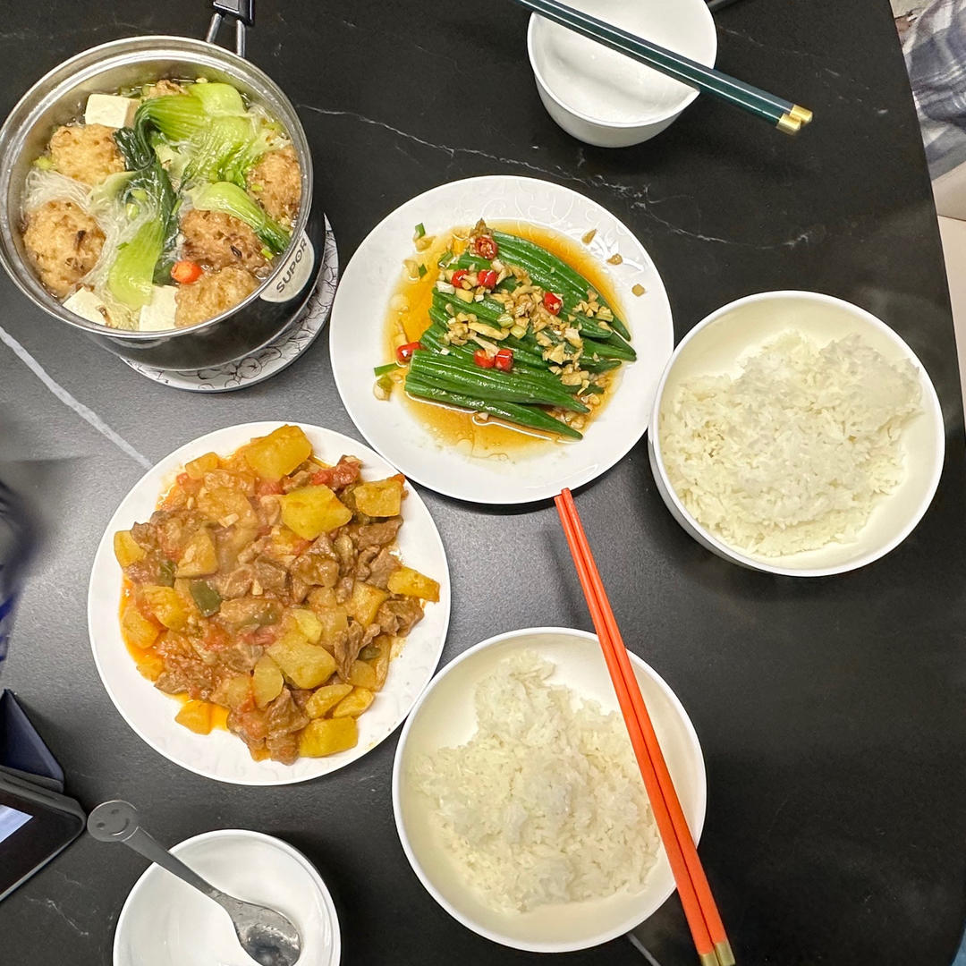 番茄土豆炖牛腩