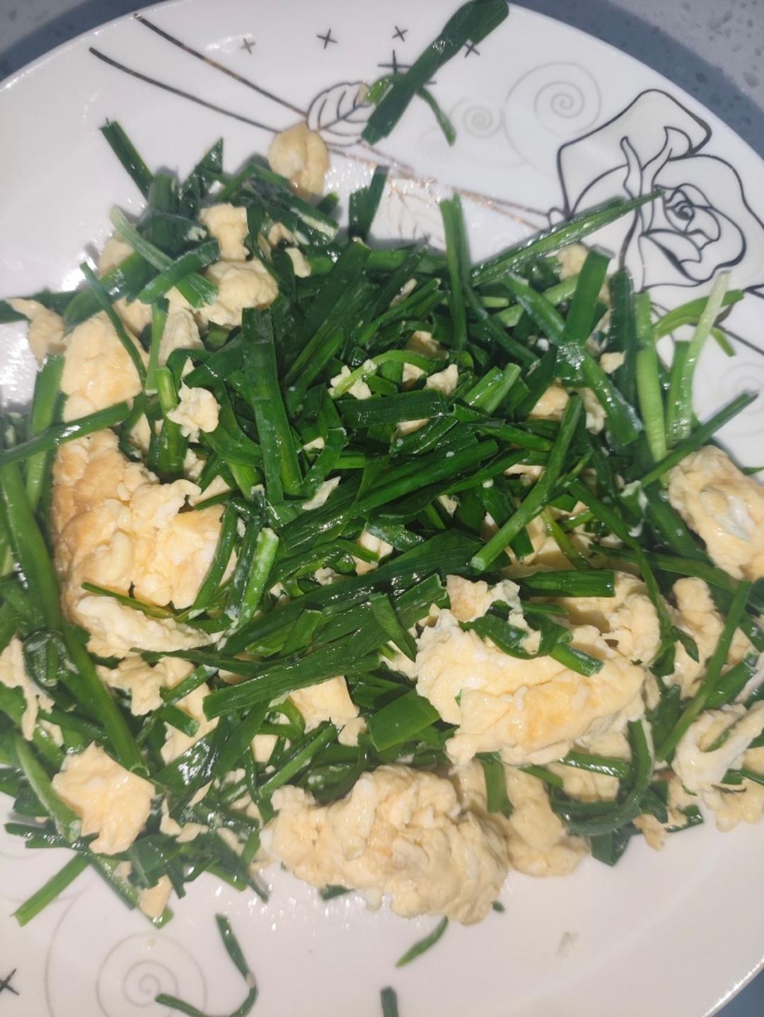 韭菜炒鸡蛋——三分钟快手下饭菜 掌握火候的秘诀