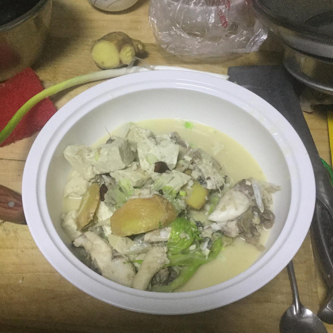草鱼炖豆腐