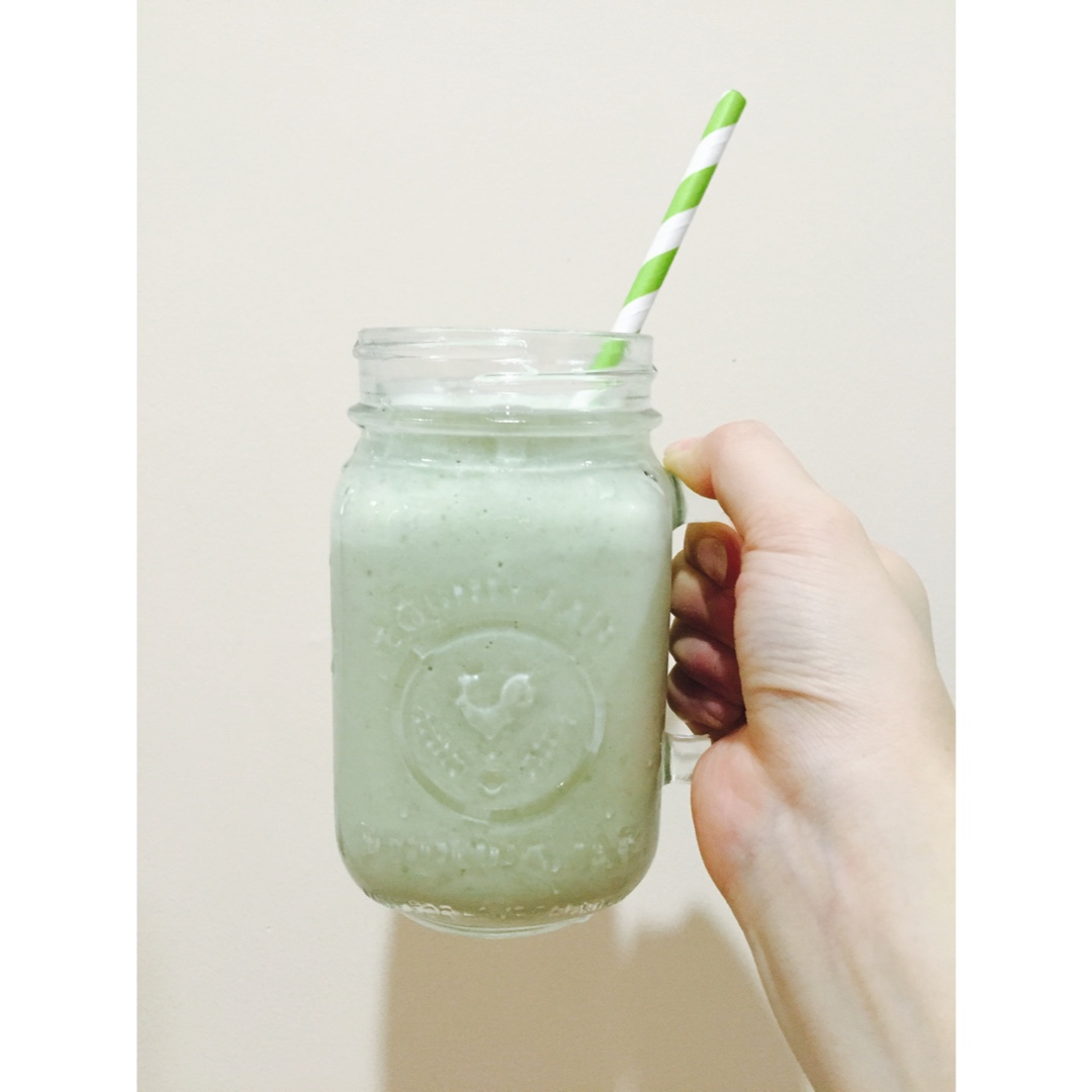 牛油果香蕉奶昔
