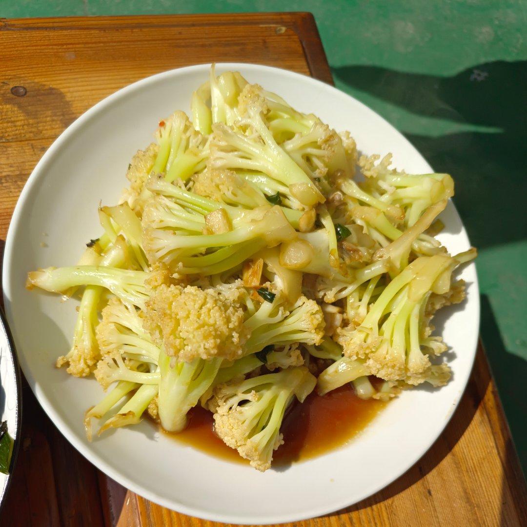 清炒花菜
