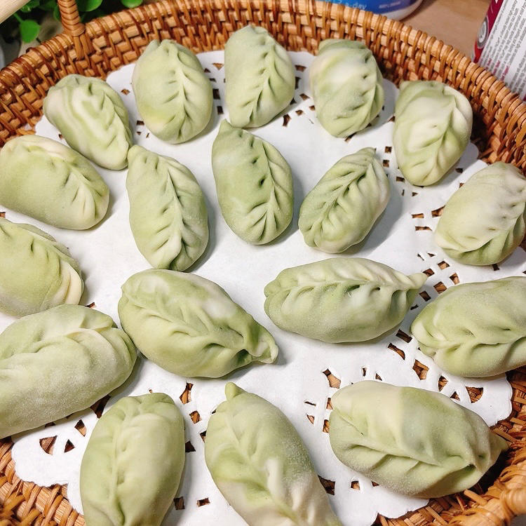 手工揉面三分钟，又韧又薄又好包的饺子皮