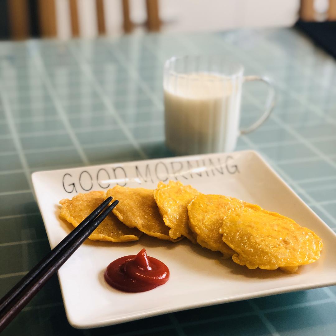 简单快手早餐-剩饭蛋饼（消耗剩饭）