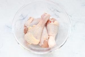 日式照烧鸡腿饭X鱼板丝瓜汤的做法 步骤2