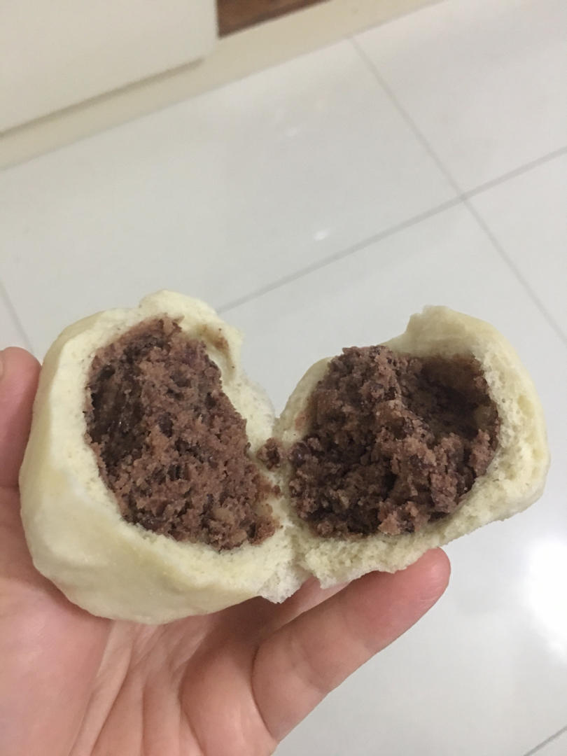 喜欢晴天-做的豆包儿(自制红豆馅) 豆沙包,附超级简单红豆馅制作钩烫