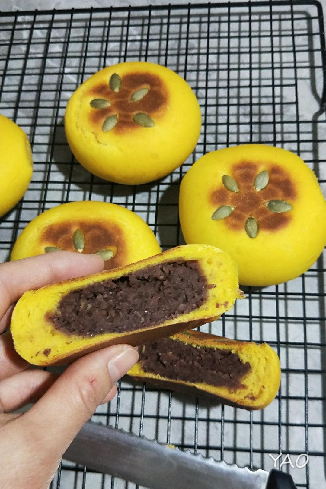 南瓜红豆包