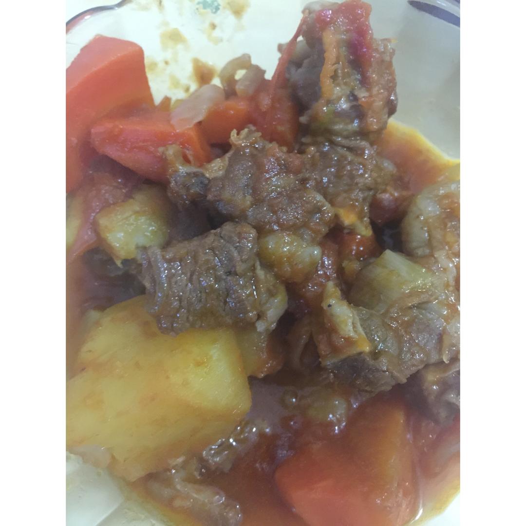 土豆炖牛肉