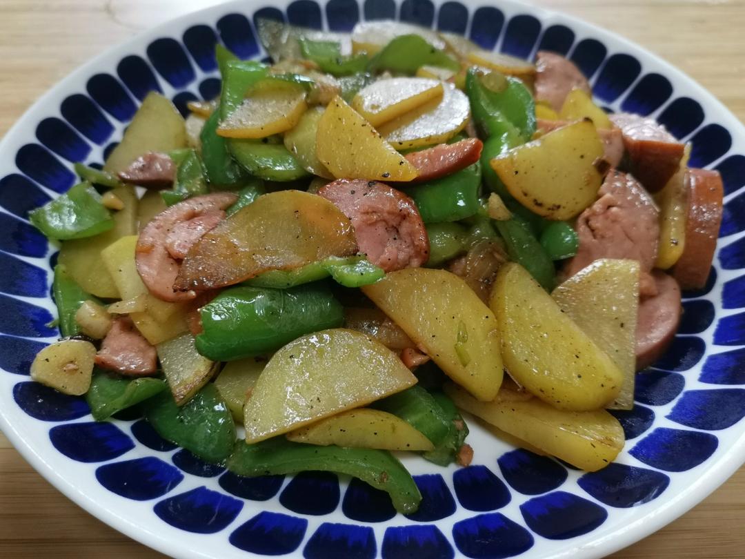 土豆片炒火腿肠