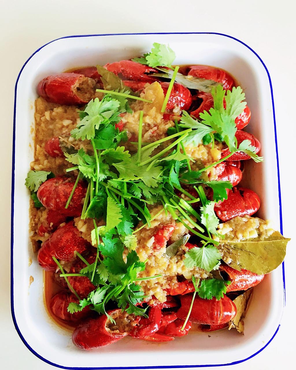 晕菜小毛做的蒜蓉小龙虾