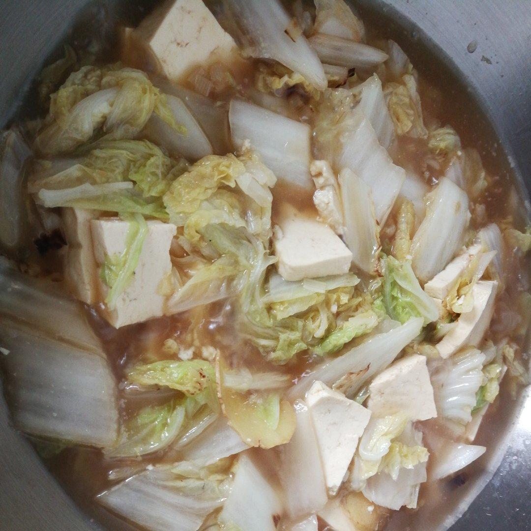 冬季家常菜：白菜炖豆腐