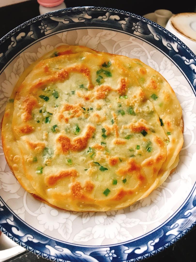 葱油饼（饺子皮版）