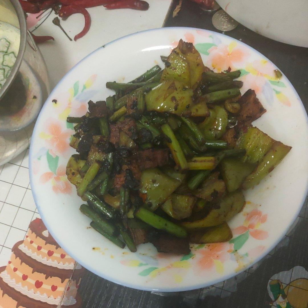 家常回锅肉（只需三种调料）