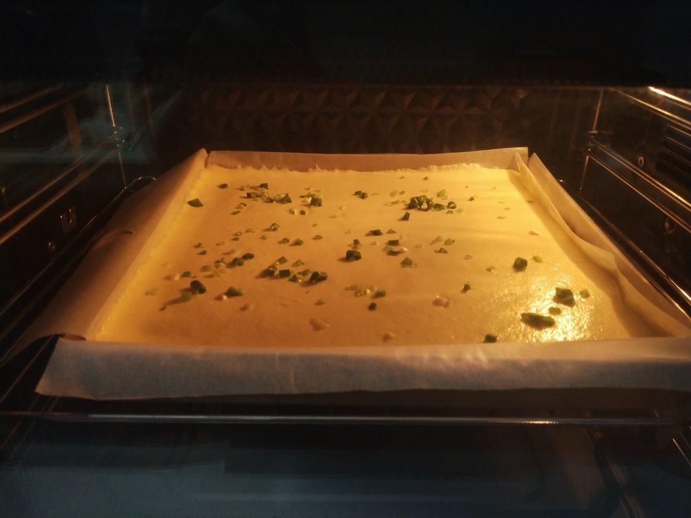 超详细的瑞士卷奶油蛋糕卷原味蛋糕卷的制作方法 饱满不掉皮不开裂（附模具换算方法）