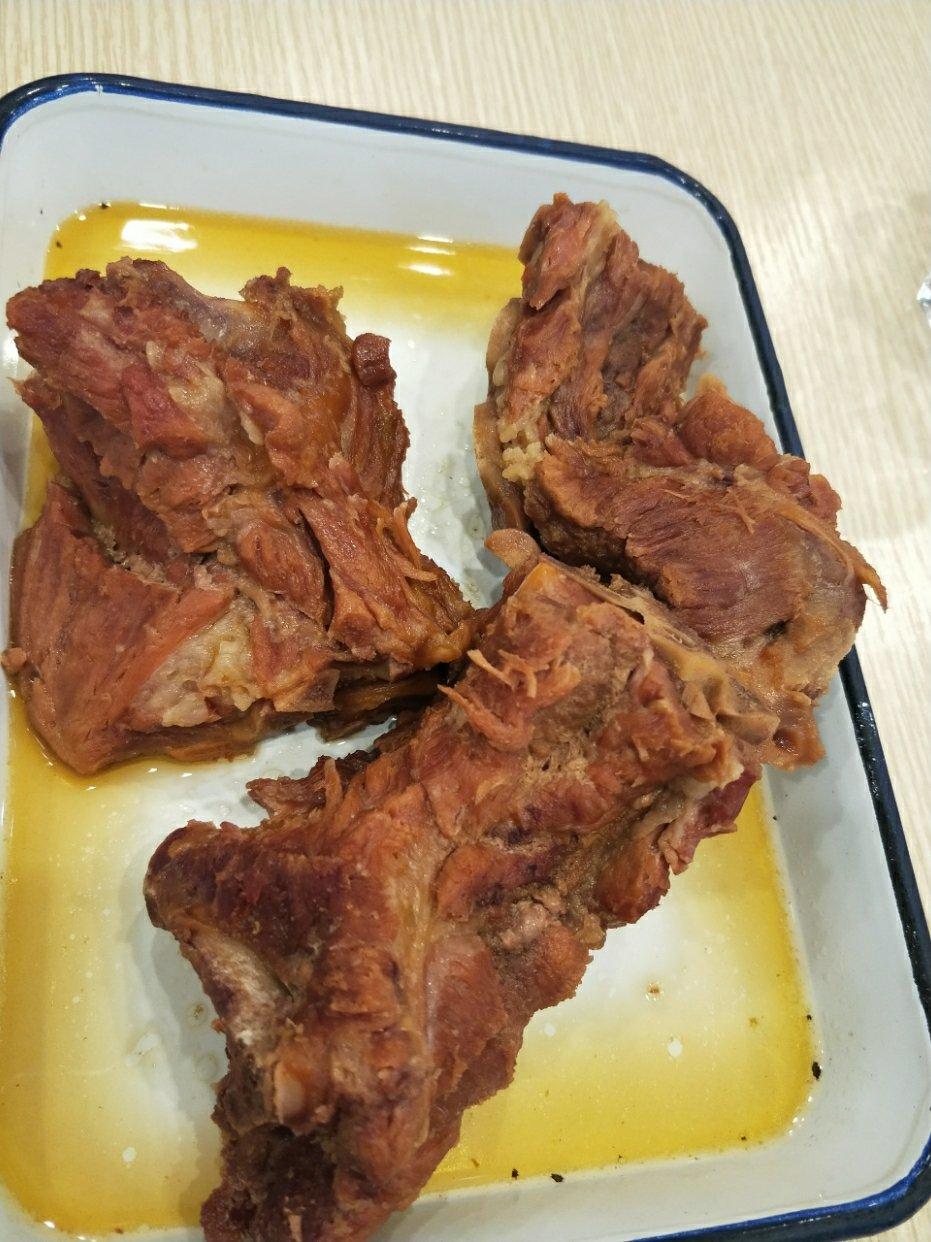 天使调皮做的酱脊骨