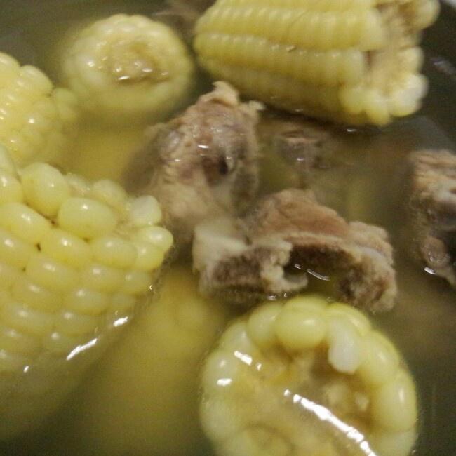 玉米小排汤