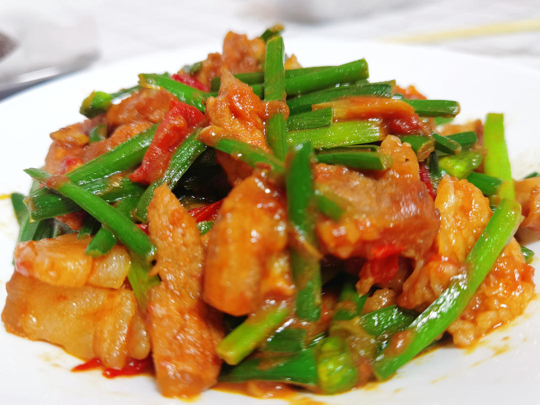 韭菜花炒肉