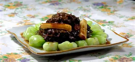 鲁菜之首：葱烧海参专业复刻菜谱