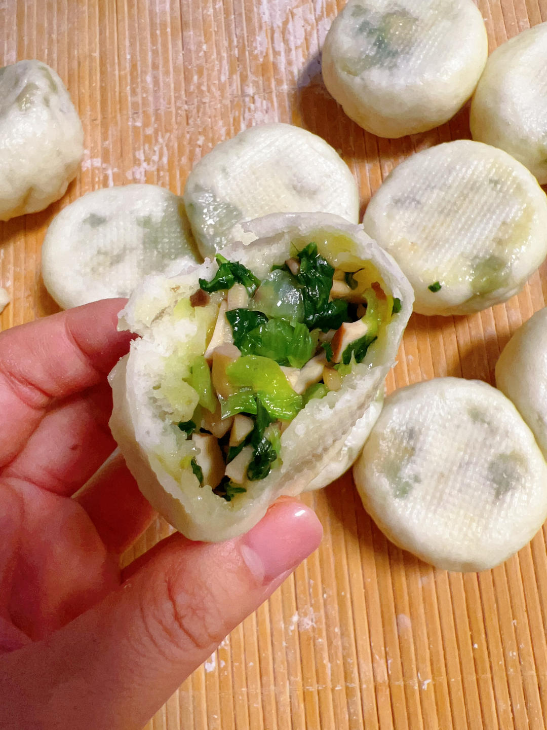香菇油菜小笼包