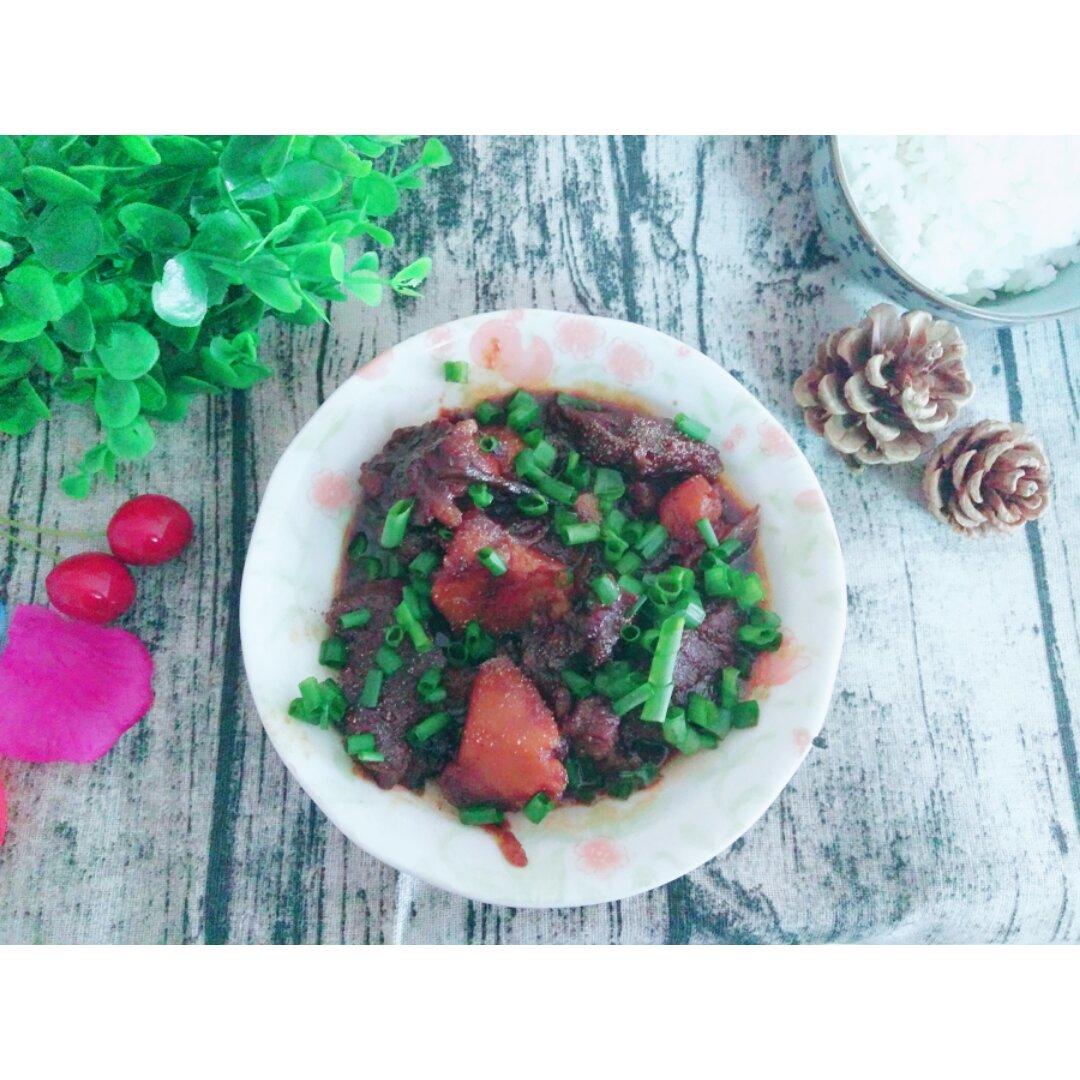 番茄牛腩(这样做牛肉不会老哦）