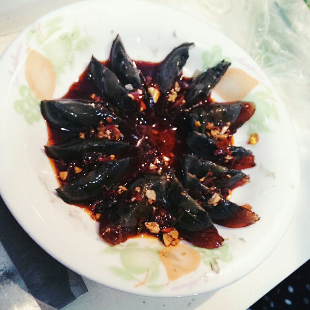 凉拌皮蛋