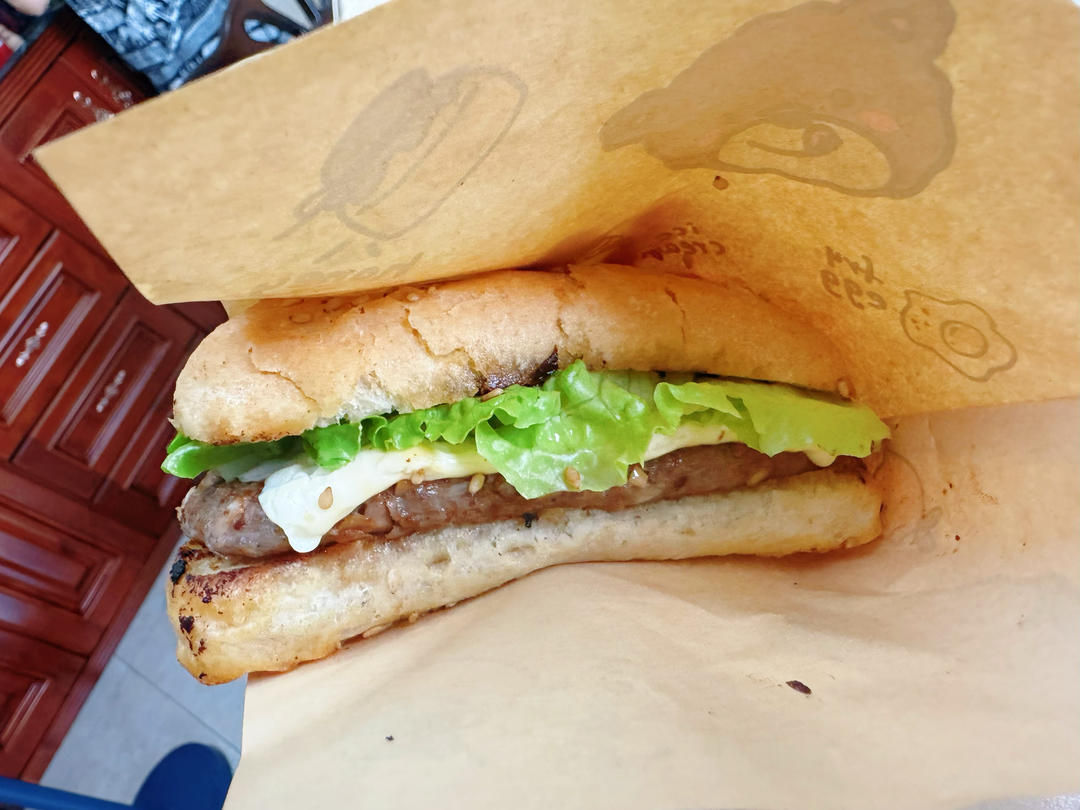 汉堡包(牛肉饼) Hamburger