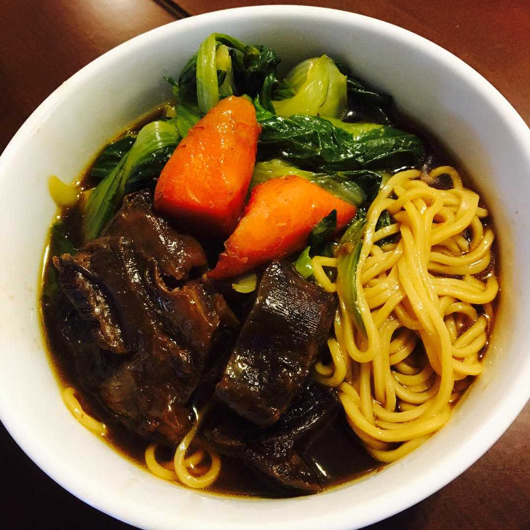 【红烧牛肉面】