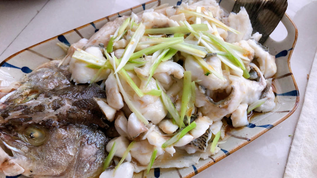 鲜嫩鲈鱼片