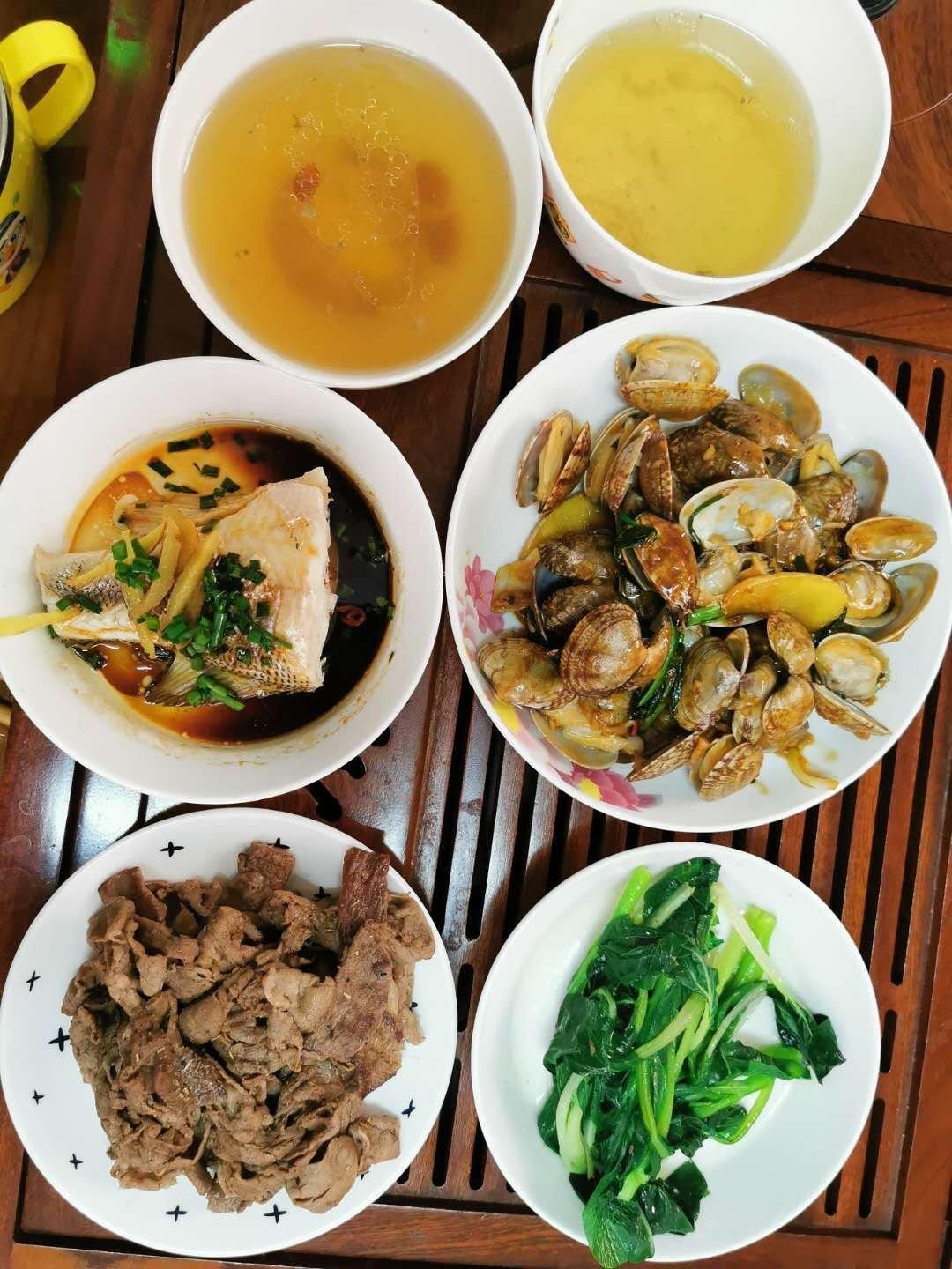 蒜香炒花甲