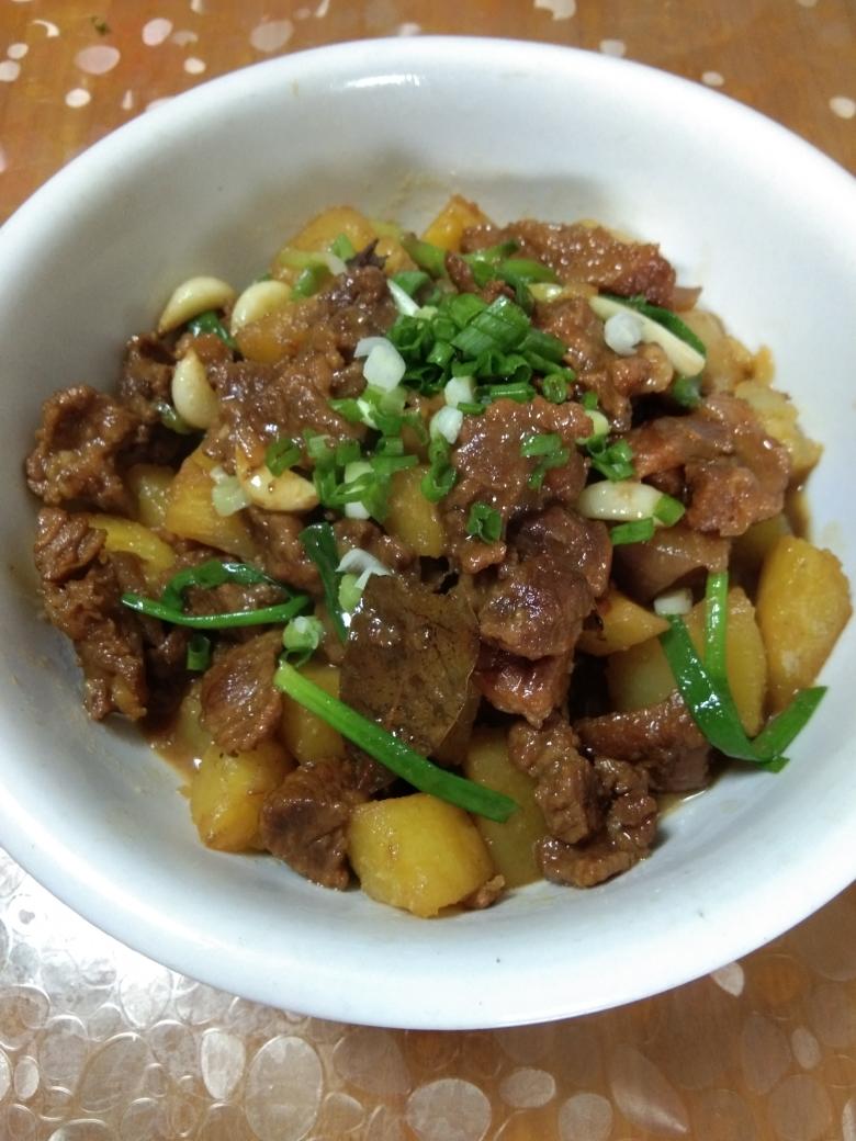 超好吃的土豆炖牛肉的做法
