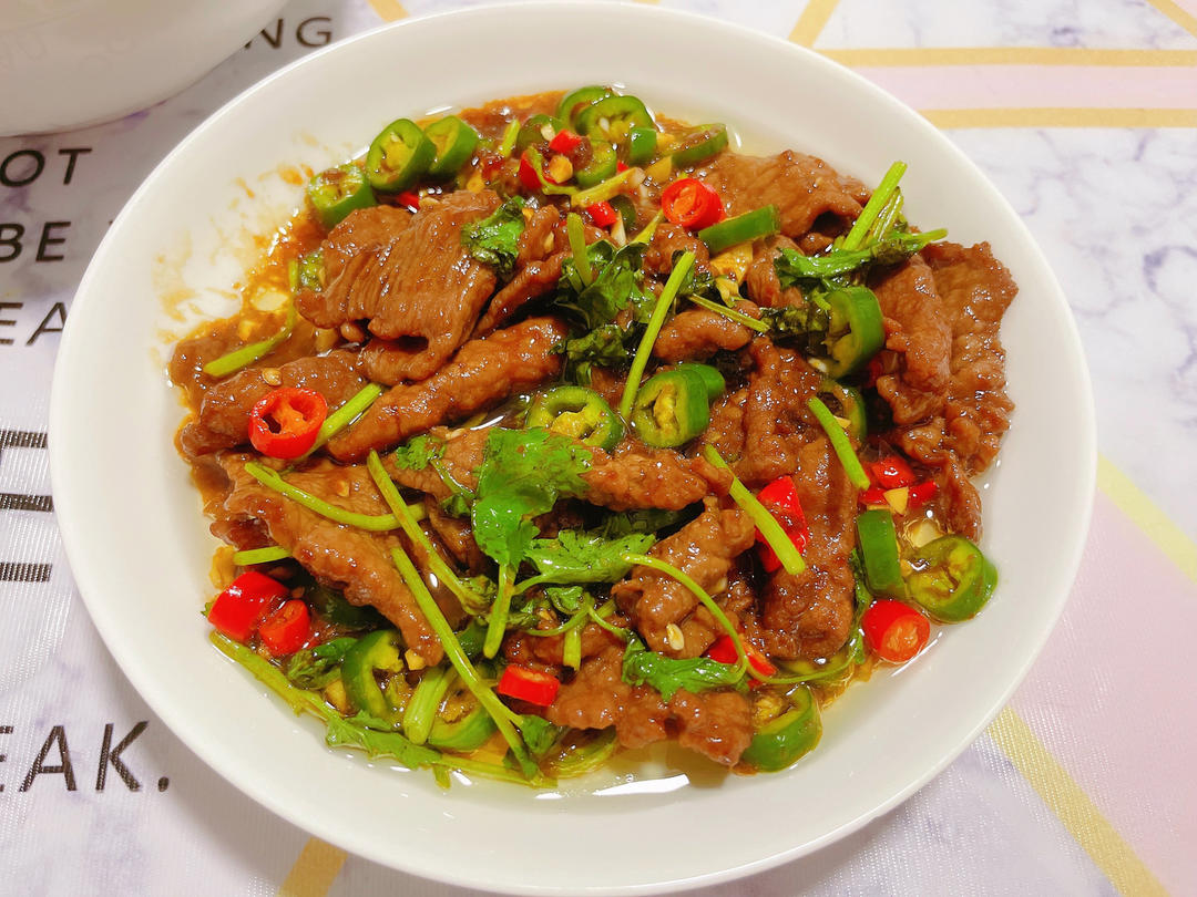 香嫩爽滑‼️香菜拌牛肉🔥这味道简直绝了