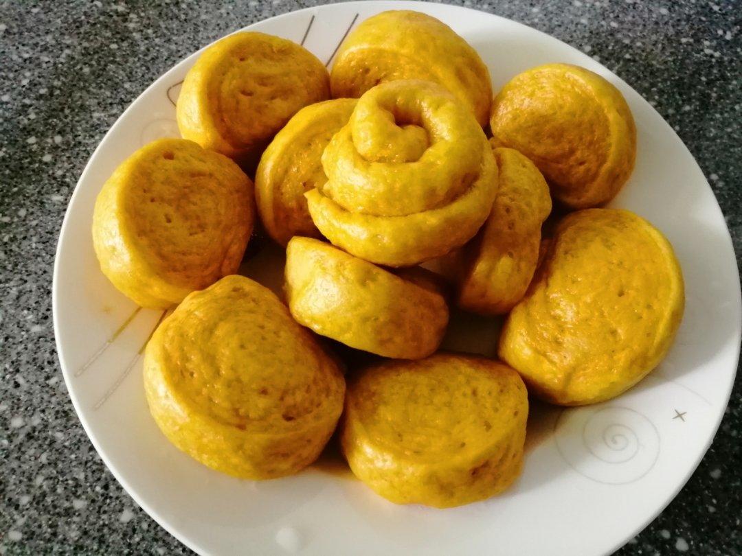 新手也可以--详解如何做出人见人爱、金黄的南瓜馒头