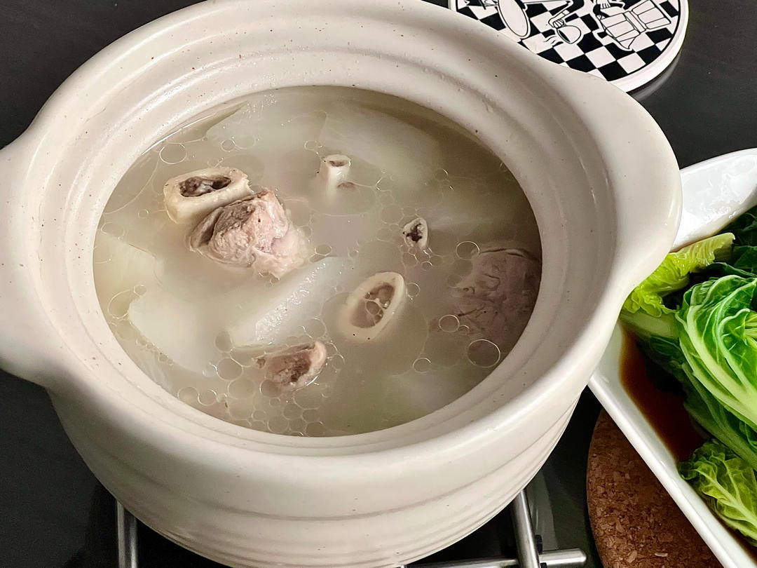 萝卜大骨头汤