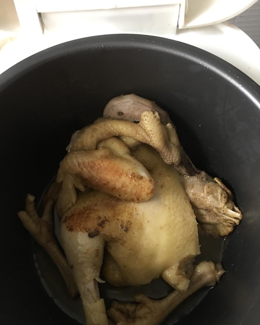 雅雅悠然做的高压锅盐焗鸡