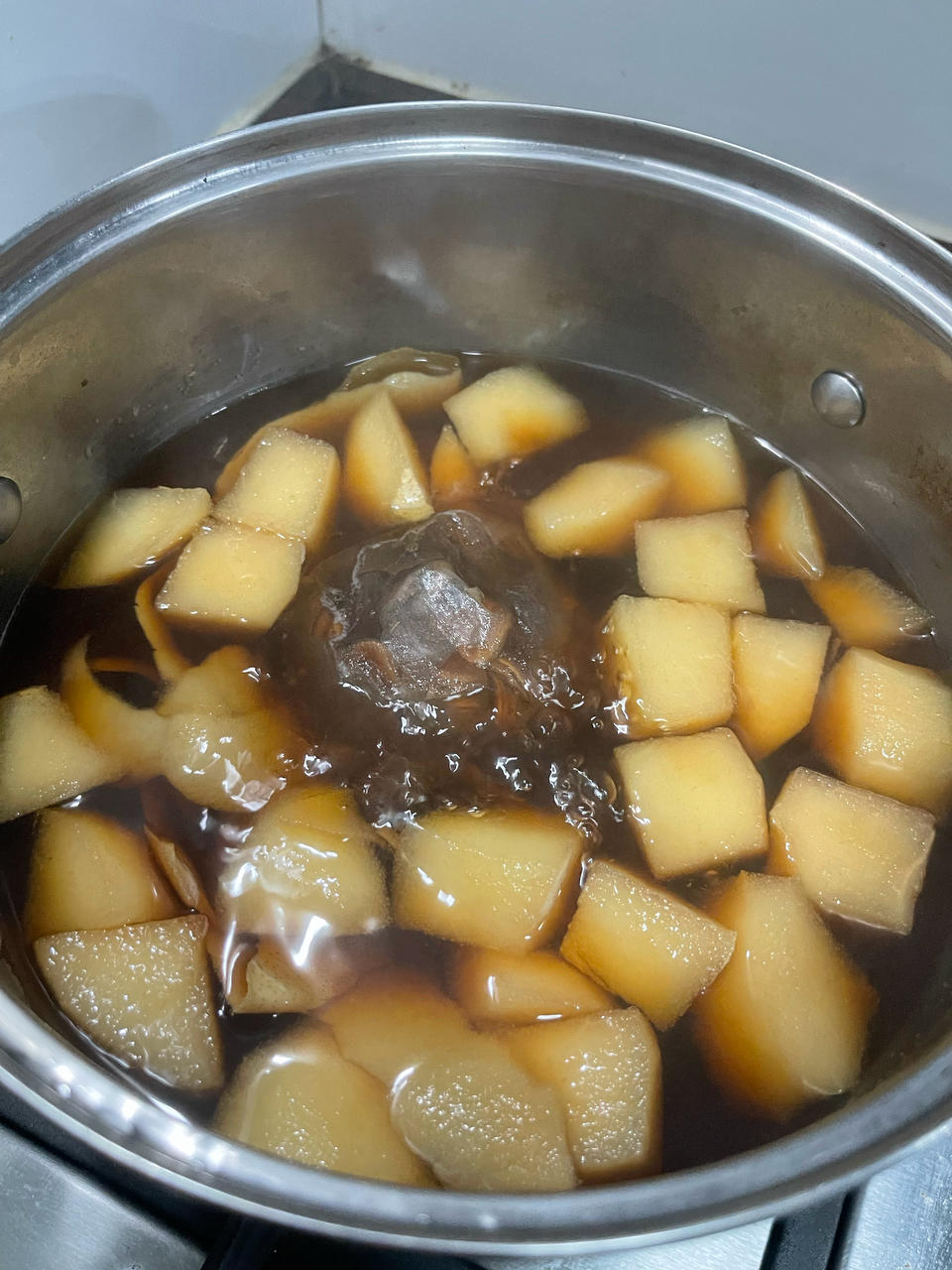 化痰止咳清热润肺的川贝罗汉果雪梨汤水