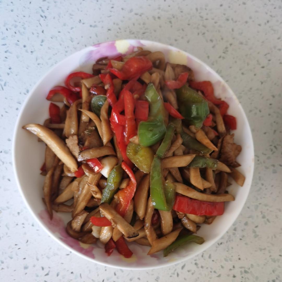超好吃的杏鲍菇炒肉